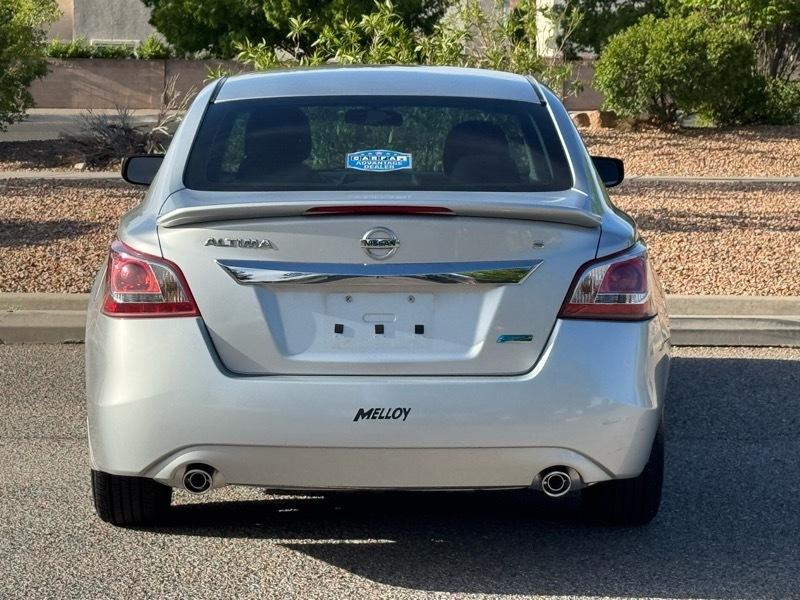 Nissan Altima 4dr Sdn I4 2.5 S 2013