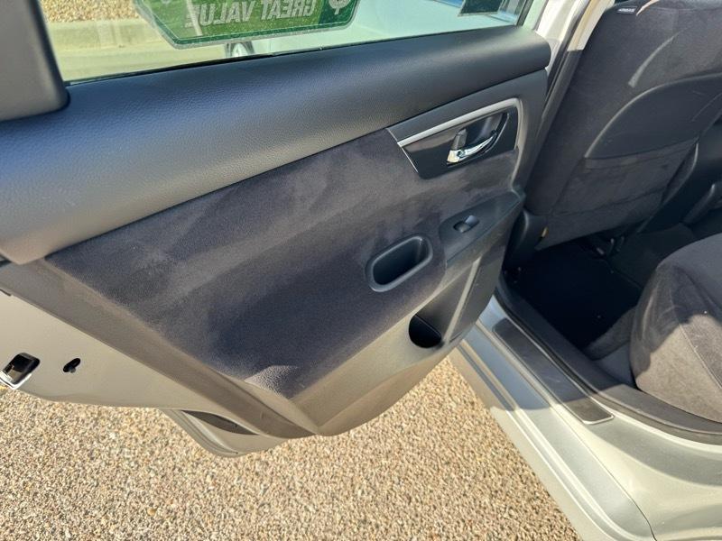 Nissan Altima 4dr Sdn I4 2.5 S 2013