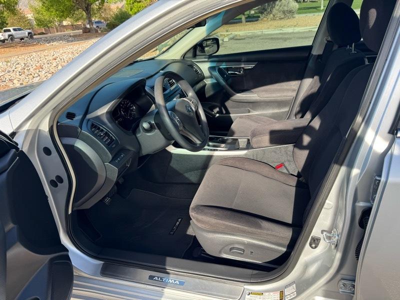 Nissan Altima 4dr Sdn I4 2.5 S 2013