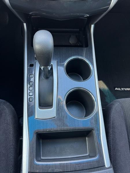 Nissan Altima 4dr Sdn I4 2.5 S 2013