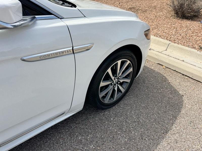 Lincoln Continental Standard FWD 2020