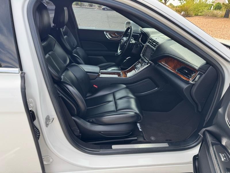 Lincoln Continental Standard FWD 2020