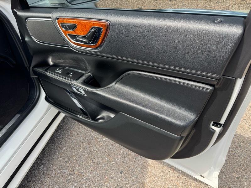 Lincoln Continental Standard FWD 2020