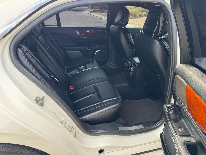 Lincoln Continental Standard FWD 2020