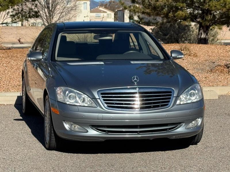 Mercedes-Benz S-Class 4dr Sdn 5.5L V8 RWD 2007