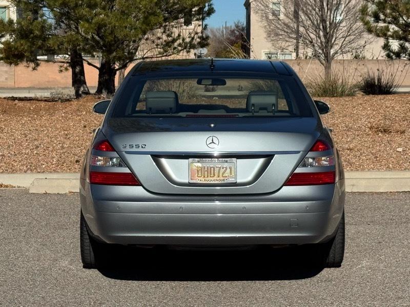 Mercedes-Benz S-Class 4dr Sdn 5.5L V8 RWD 2007