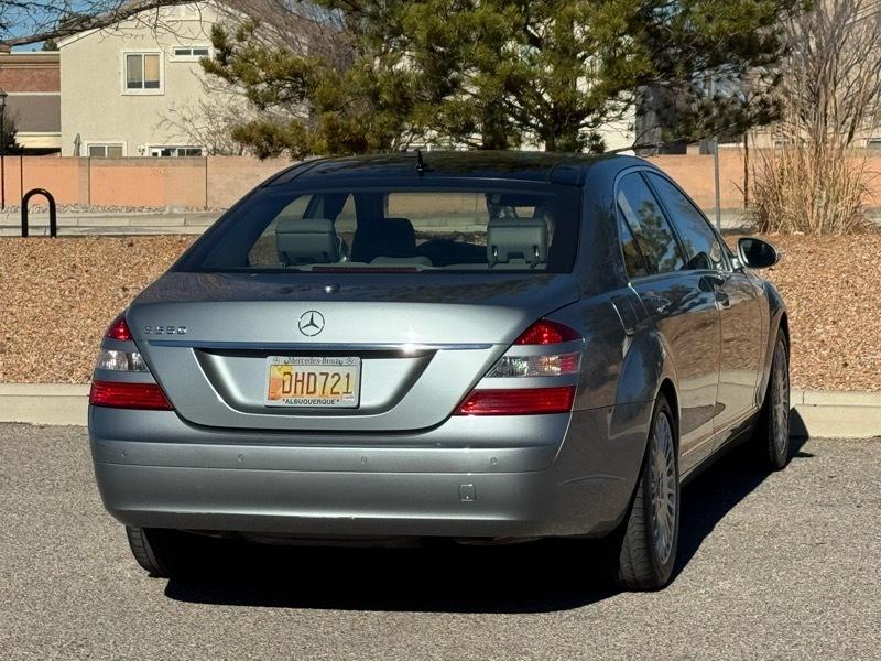 Mercedes-Benz S-Class 4dr Sdn 5.5L V8 RWD 2007