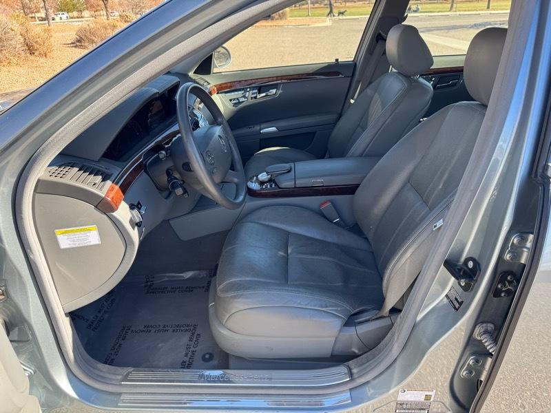 Mercedes-Benz S-Class 4dr Sdn 5.5L V8 RWD 2007