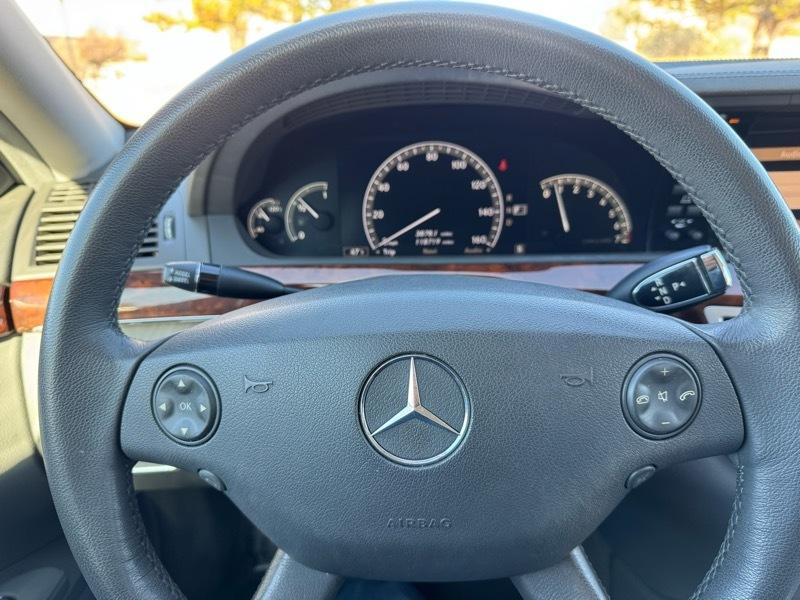 Mercedes-Benz S-Class 4dr Sdn 5.5L V8 RWD 2007