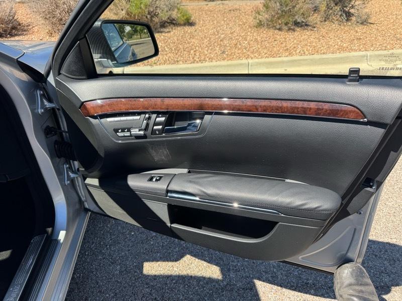 Mercedes-Benz S-Class 4dr Sdn S 350 BlueTEC 4MATIC 2012
