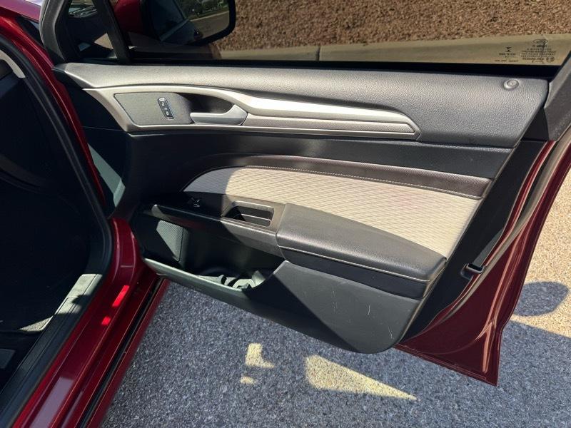 Ford Fusion SE FWD 2019