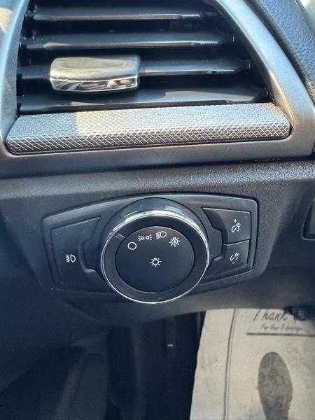 Ford Fusion SE FWD 2019