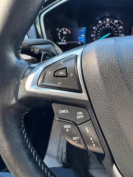 Ford Fusion SE FWD 2019