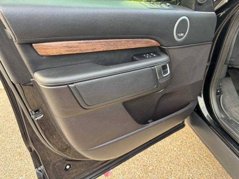 Land Rover Discovery HSE Luxury V6 Supercharged 2018
