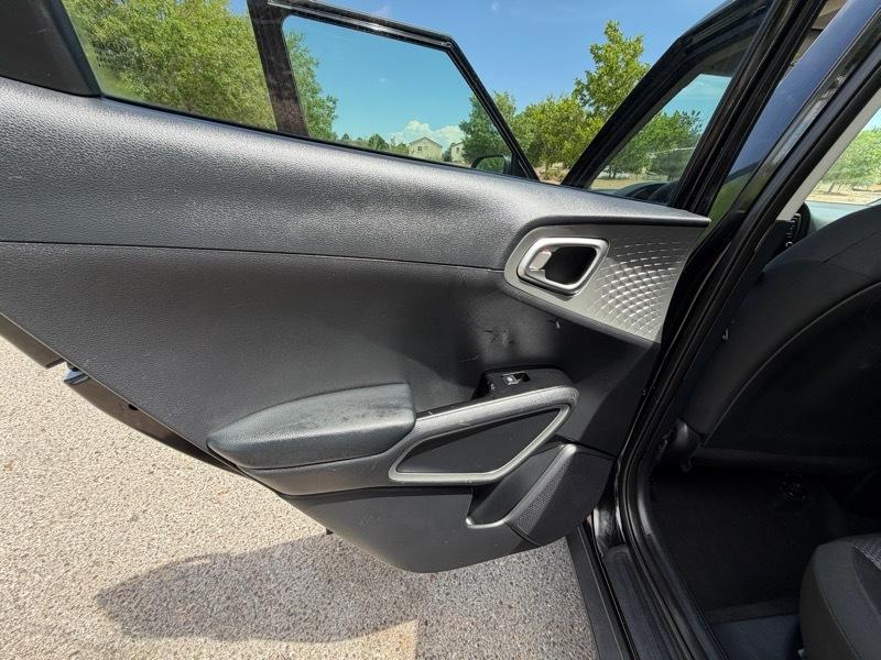 Kia Soul LX Manual 2021