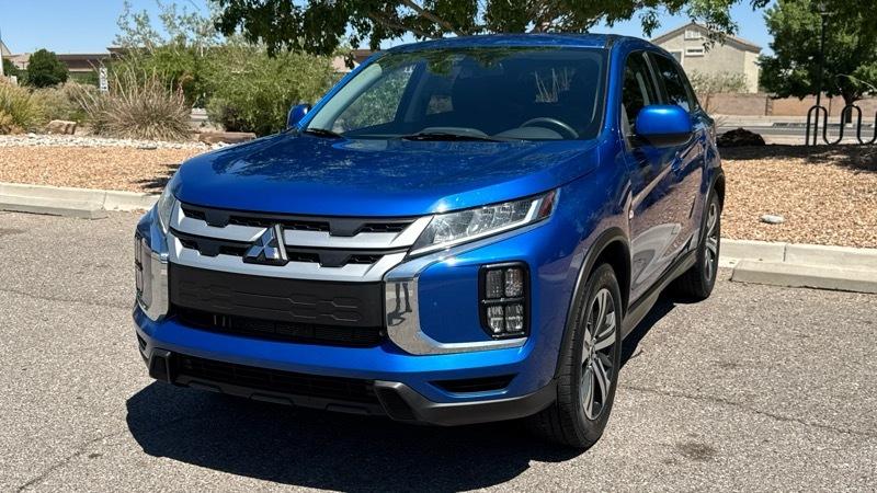 Mitsubishi Outlander Sport ES 2.0 CVT 2021
