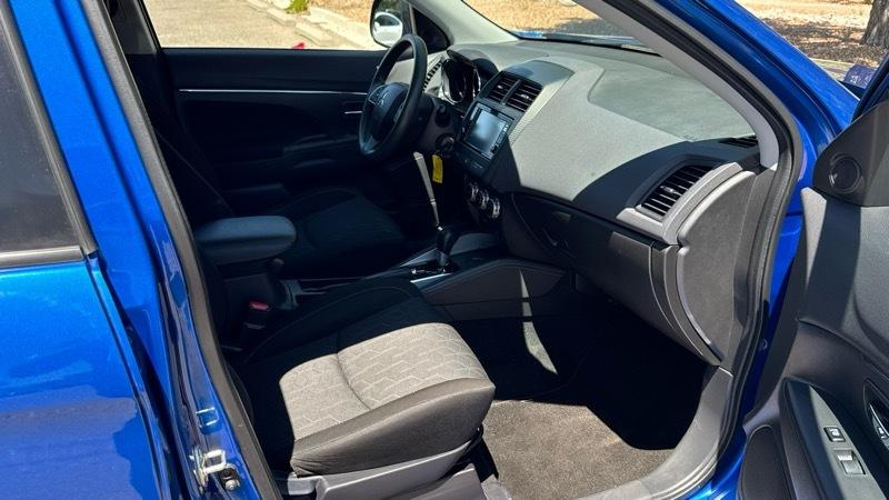 Mitsubishi Outlander Sport ES 2.0 CVT 2021
