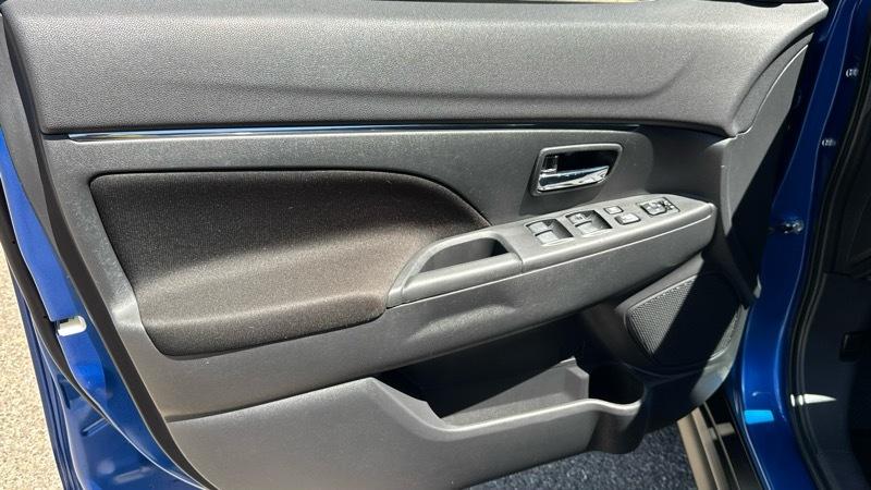 Mitsubishi Outlander Sport ES 2.0 CVT 2021