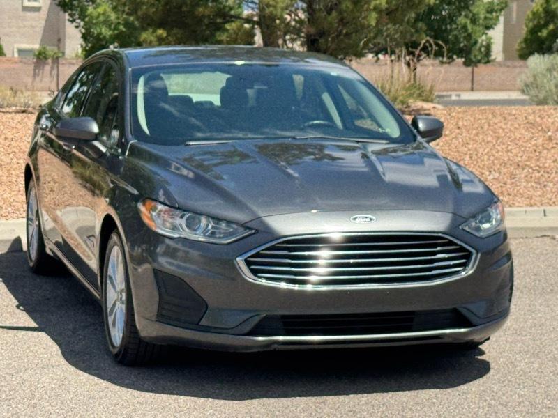 Ford Fusion Hybrid SE FWD 2019