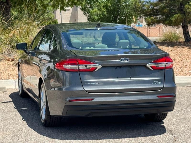 Ford Fusion Hybrid SE FWD 2019