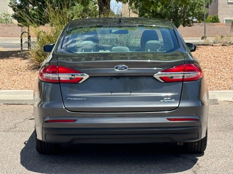 Ford Fusion Hybrid SE FWD 2019
