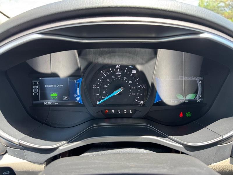 Ford Fusion Hybrid SE FWD 2019