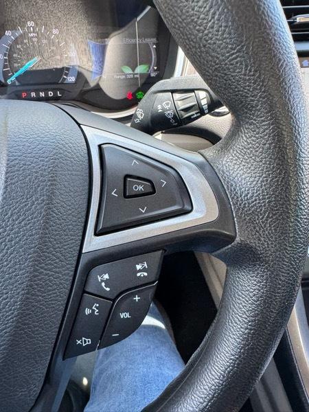 Ford Fusion Hybrid SE FWD 2019
