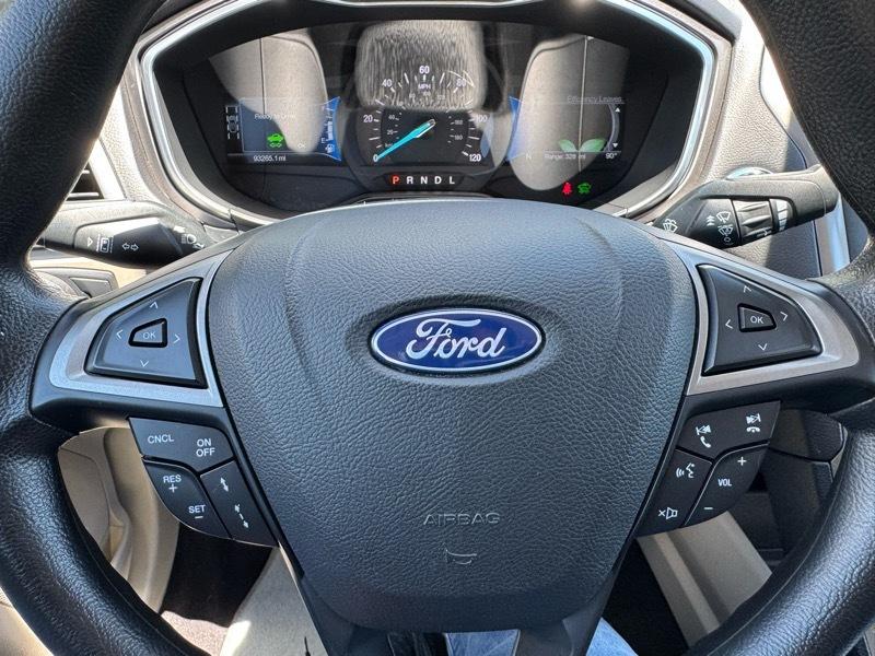 Ford Fusion Hybrid SE FWD 2019