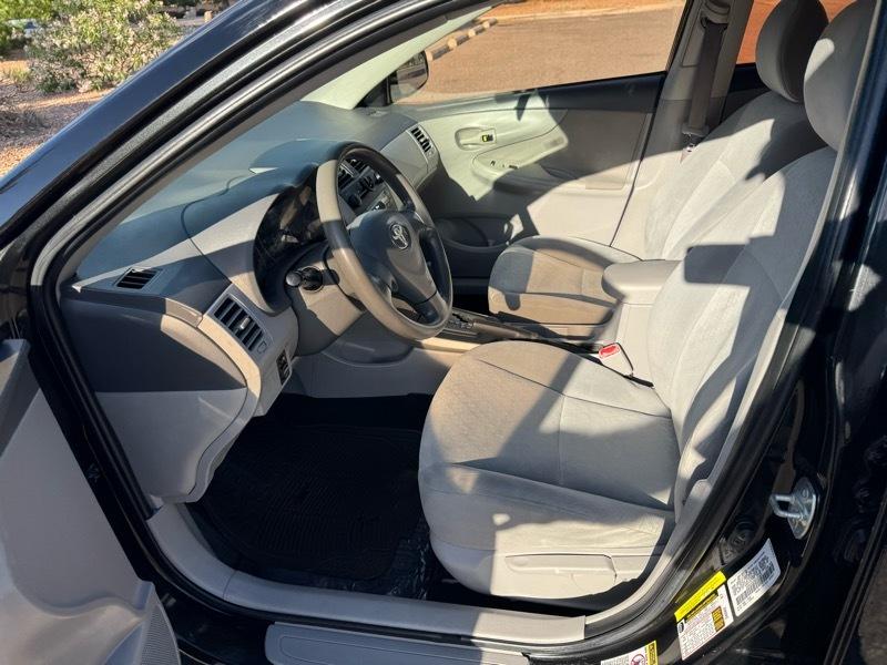 Toyota Corolla 4dr Sdn Auto LE (Natl) 2009