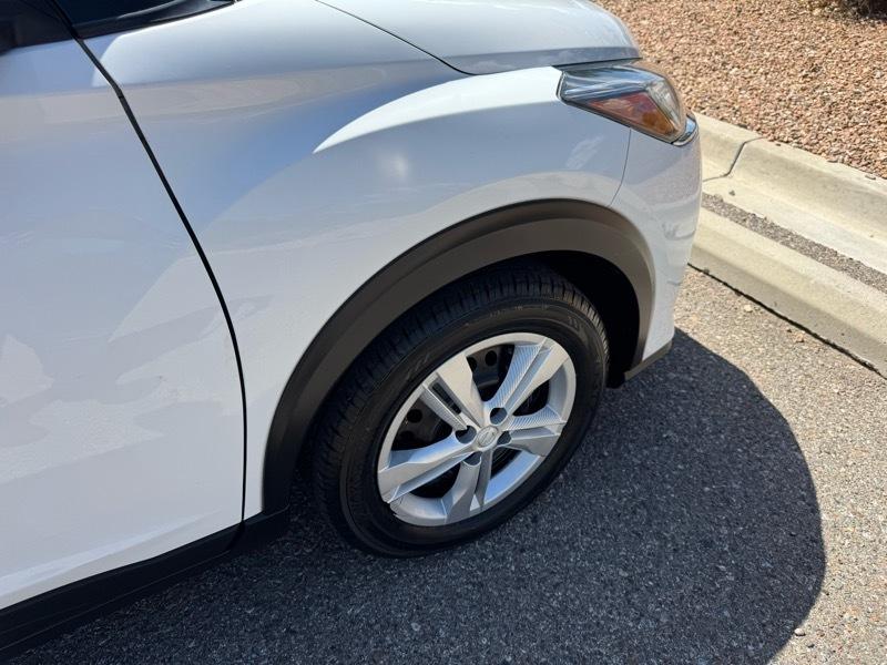 Nissan Kicks S FWD 2023