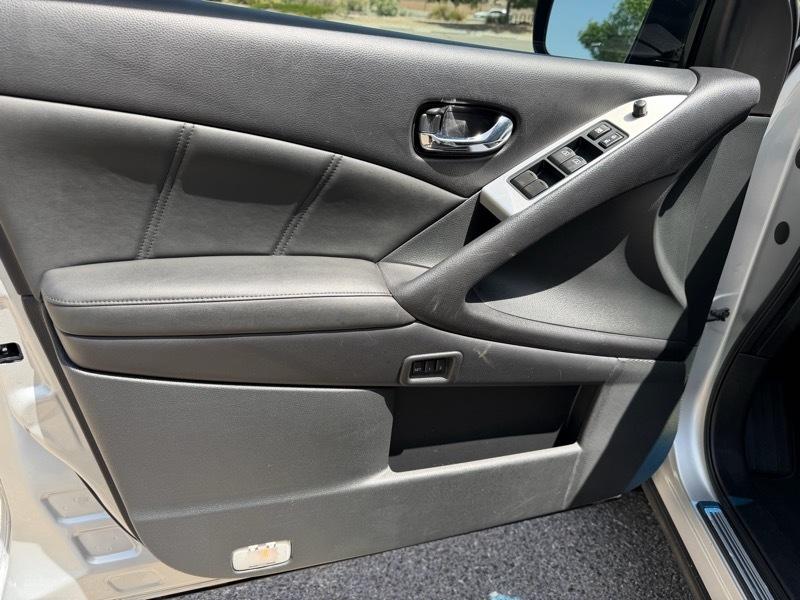 Nissan Murano AWD 4dr SL 2011