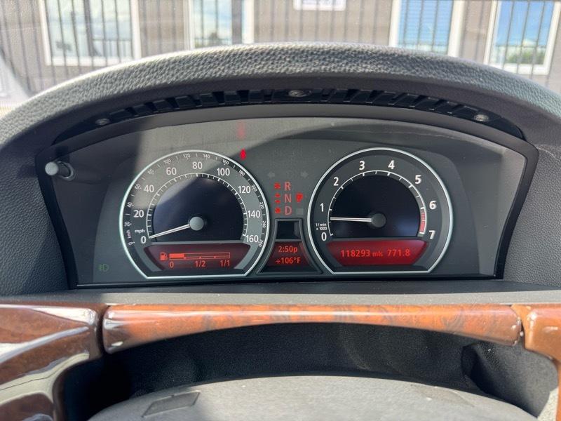 BMW 7 Series 750i 4dr Sdn 2006