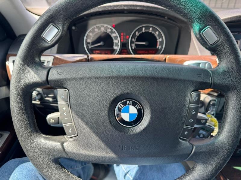 BMW 7 Series 750i 4dr Sdn 2006