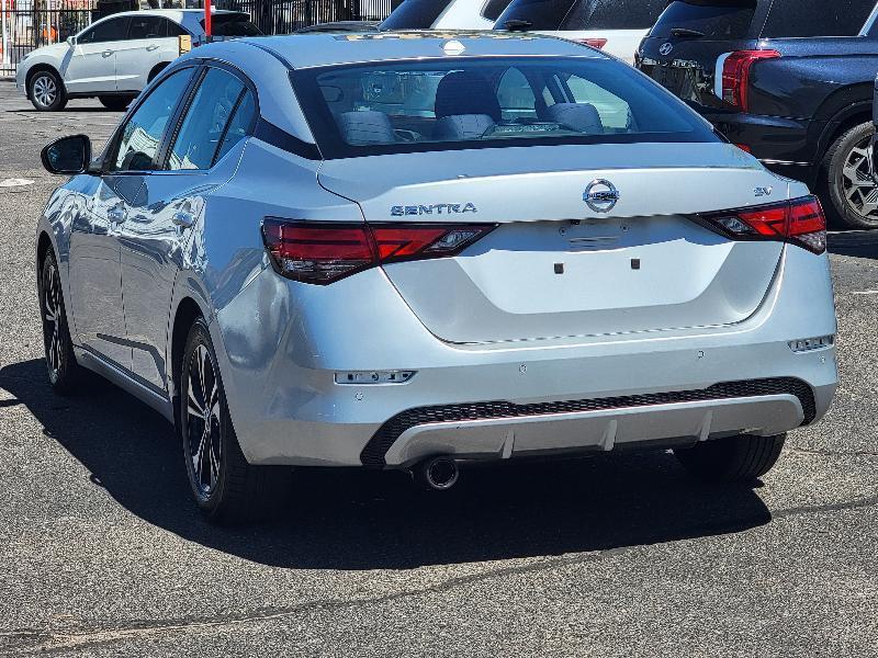 Nissan Sentra SV CVT 2021