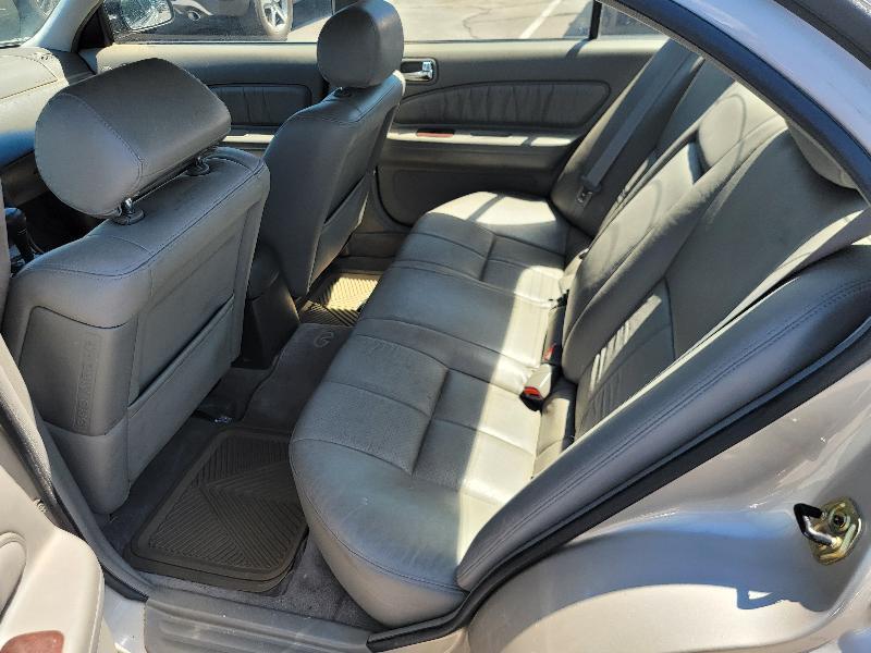 Infiniti I30 4dr Sdn Auto 1999