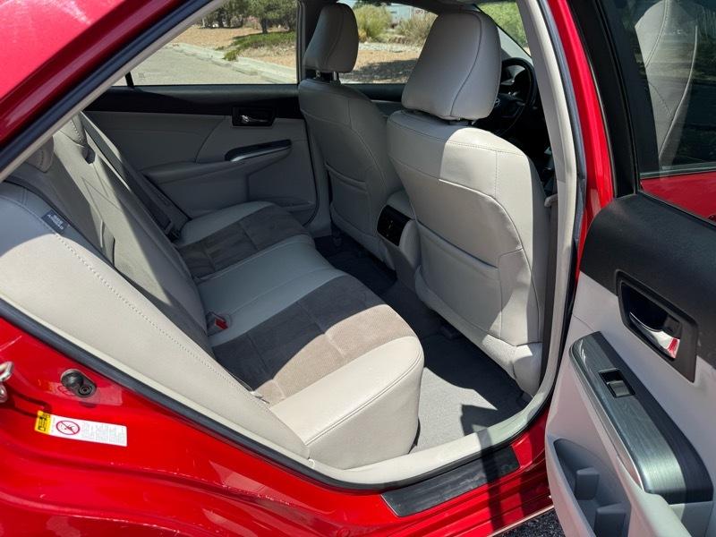 Toyota Camry Hybrid 4dr Sdn XLE (Natl) 2013