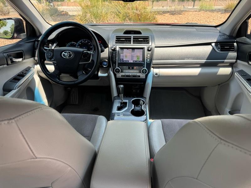 Toyota Camry Hybrid 4dr Sdn XLE (Natl) 2013
