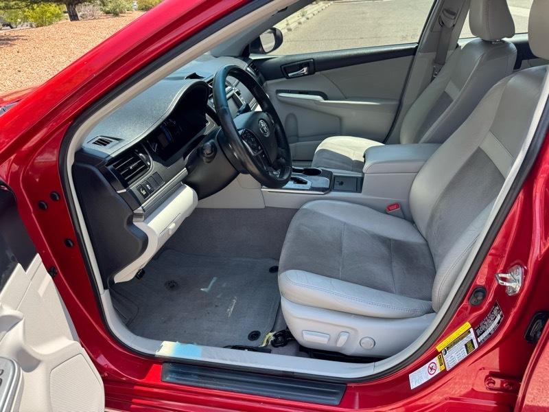 Toyota Camry Hybrid 4dr Sdn XLE (Natl) 2013