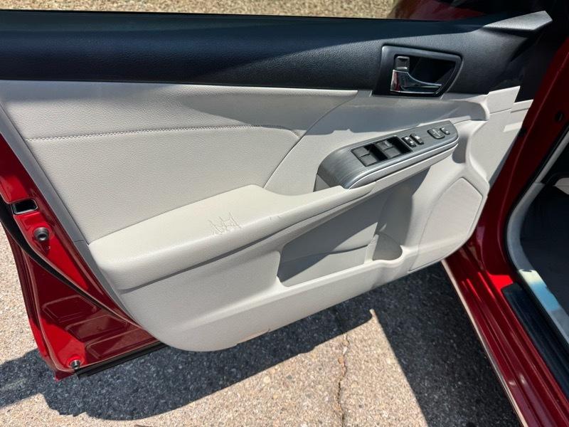 Toyota Camry Hybrid 4dr Sdn XLE (Natl) 2013