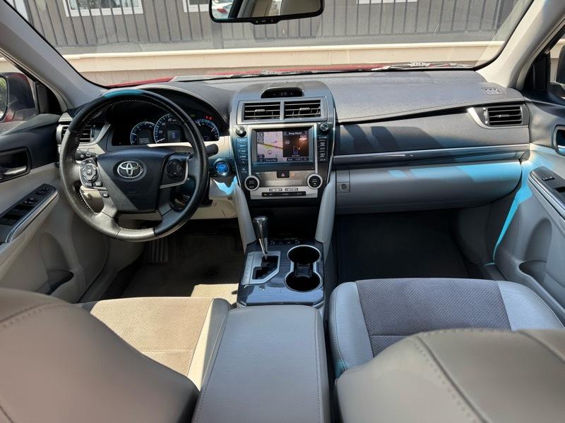 Toyota Camry Hybrid 4dr Sdn XLE (Natl) 2013