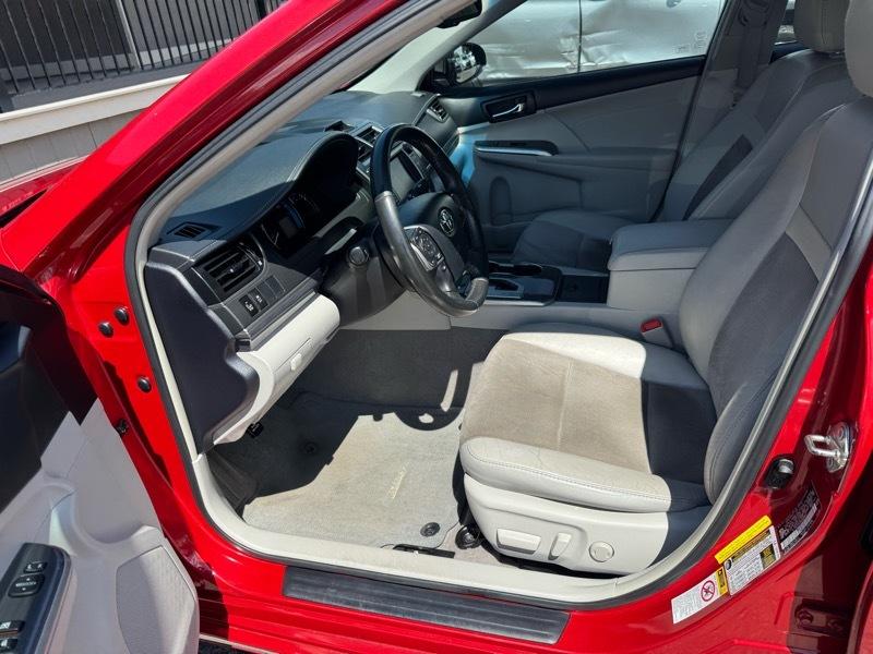 Toyota Camry Hybrid 4dr Sdn XLE (Natl) 2013