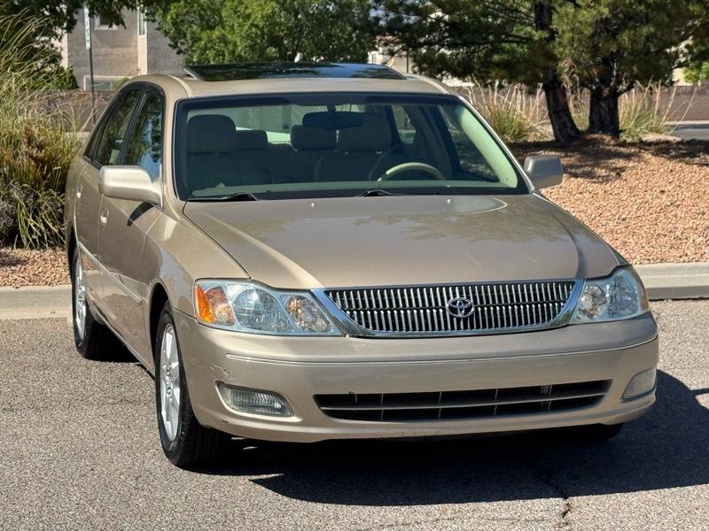 Toyota Avalon 4dr Sdn XLS w/Bucket Seats (Natl) 2001