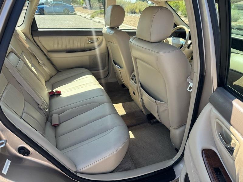 Toyota Avalon 4dr Sdn XLS w/Bucket Seats (Natl) 2001