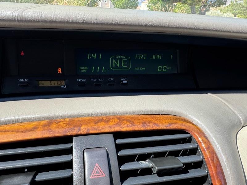 Toyota Avalon 4dr Sdn XLS w/Bucket Seats (Natl) 2001