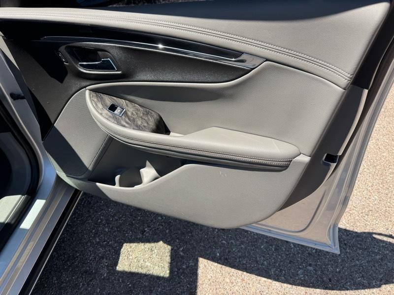 Chevrolet Impala 4dr Sdn LT w/1LT 2015