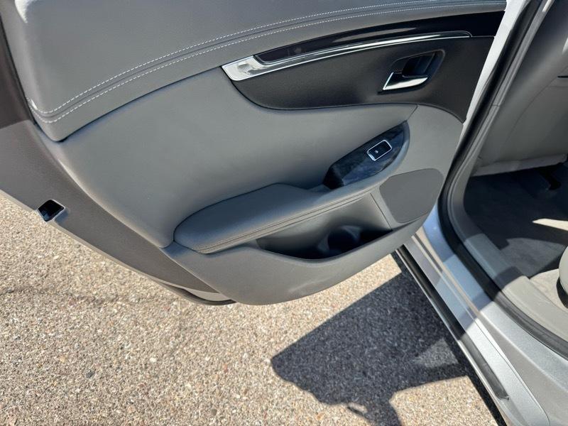 Chevrolet Impala 4dr Sdn LT w/1LT 2015