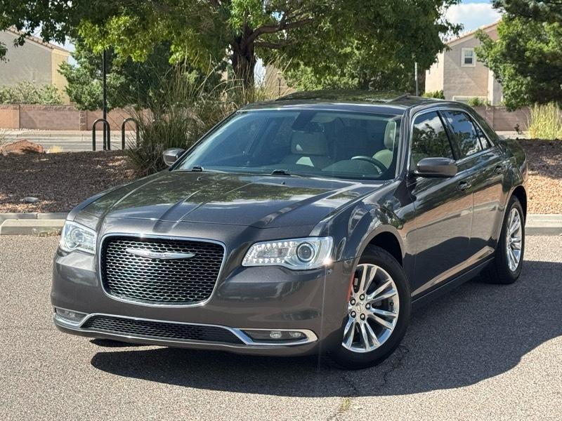 2018 Chrysler 300 Touring L RWD