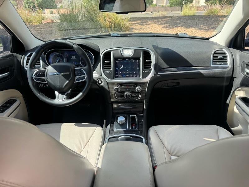 Chrysler 300 Touring L RWD 2018