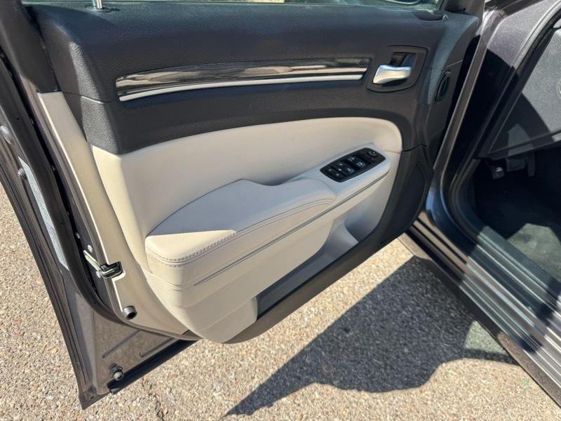 Chrysler 300 Touring L RWD 2018