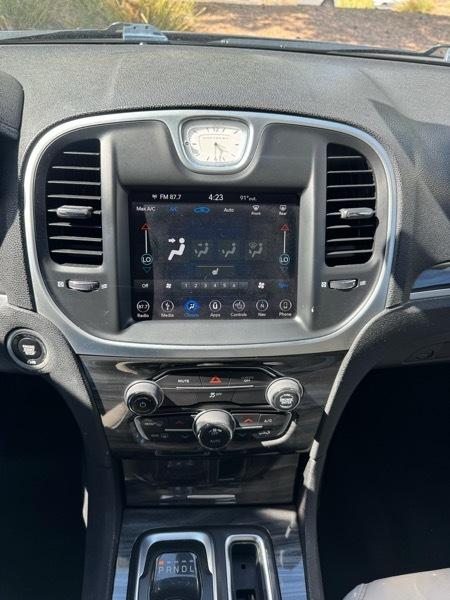 Chrysler 300 Touring L RWD 2018